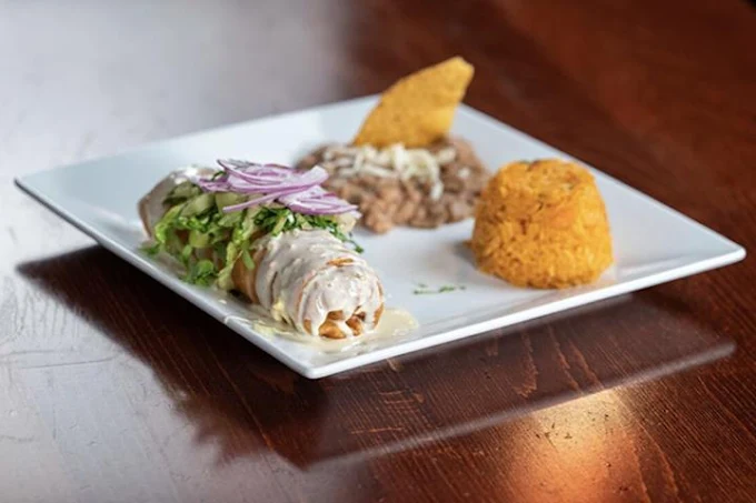 Lantern RV park, Lantern DeForest RV Park in Wisconsin, El Alegre Mexican Restaurant, Lantern DeForest pull-through RV site,