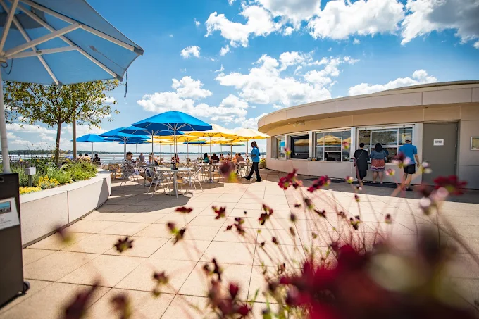 motorhome parking, Lake Vista Café, Wi-Fi camping, seasonal RV park in DeForest WI, Lantern DeForest pull-through RV site, lo