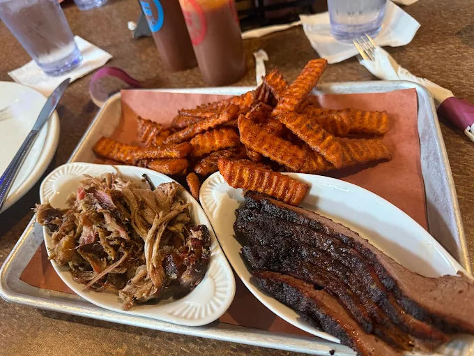 family campground, seasonal RV park in DeForest WI, Lantern DeForest RV Park in Wisconsin, motorhome parking, pet-friendly ca